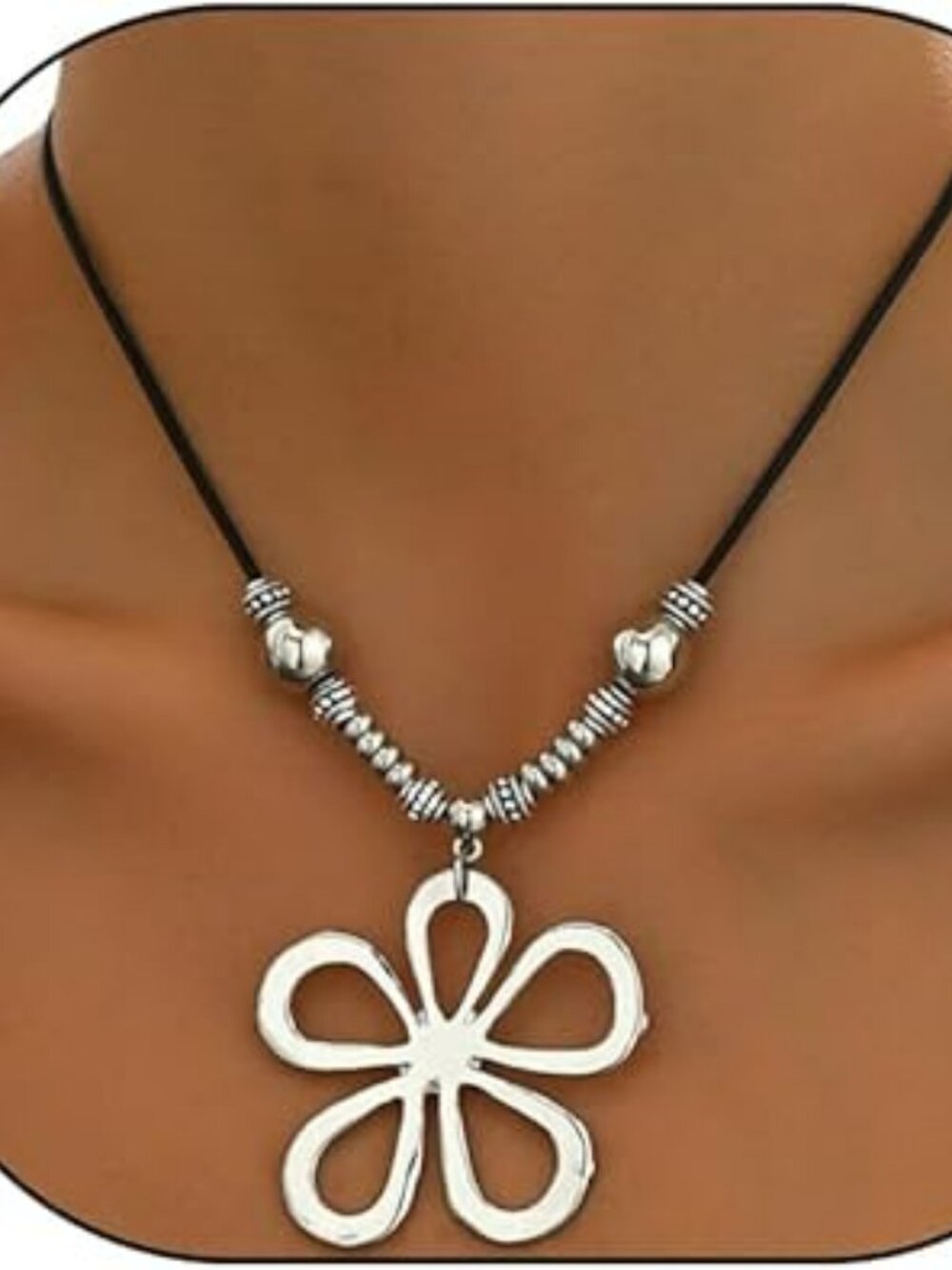 New Boho Necklace Hollow Flower & Beads Choker Large Pendant Elegant Style